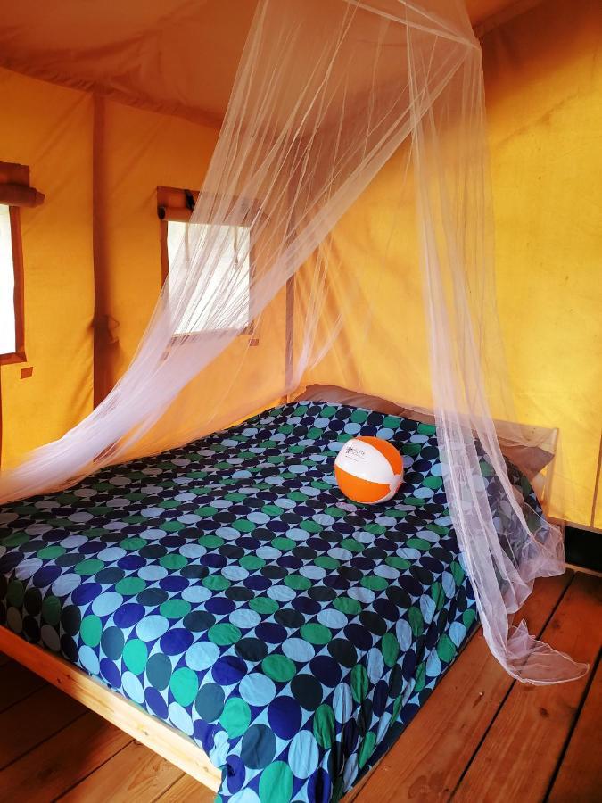 Vakantiepark De Bergen Wanroij - Safaritent Εξωτερικό φωτογραφία