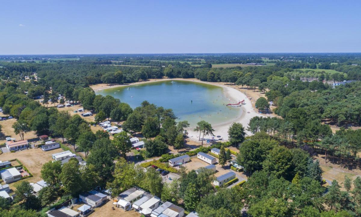 Vakantiepark De Bergen Wanroij - Safaritent Εξωτερικό φωτογραφία