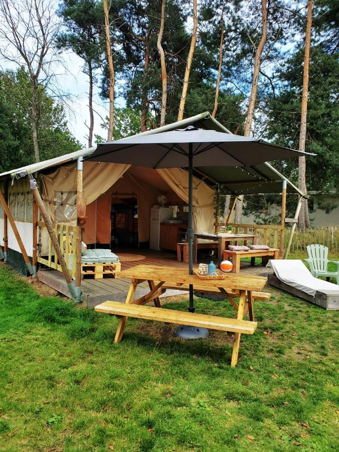 Vakantiepark De Bergen Wanroij - Safaritent Εξωτερικό φωτογραφία
